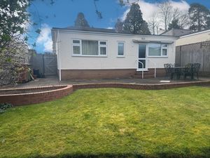 Rear- click for photo gallery